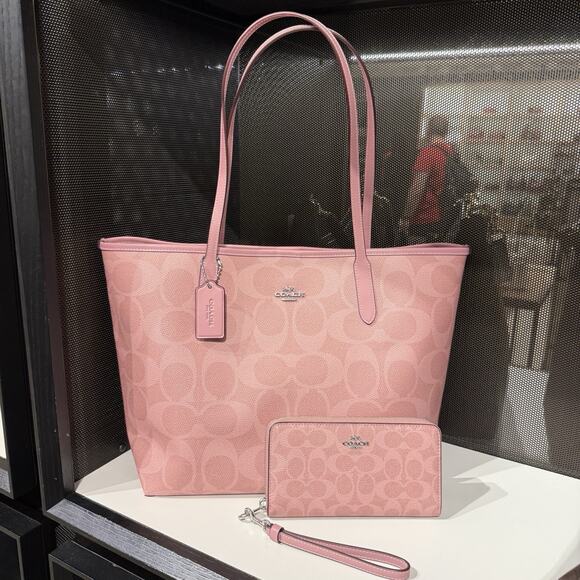 Bundle‼️COACH City Tote Bag In Signature Canvas CAL49 & Wallet CW778 - Picture 1 of 16